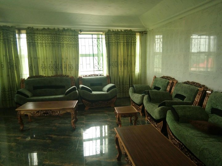 天使绿屋经典套房(Ekulu Greens Classic Suites)