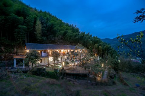 衢州仙草记民宿