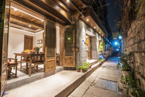 凤凰沱水人家精品艺宿