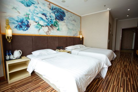 丹东国门青云酒店(鸭绿江断桥火车站店)