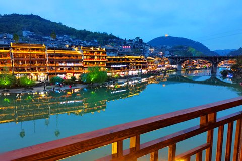 凤凰悠乐居江景民宿(凤凰古城景区店)