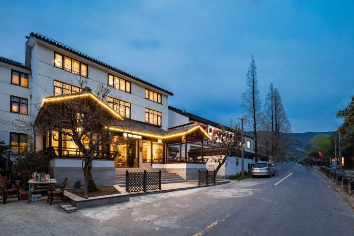 花筑·堂里山居(苏州太湖西山景区店)