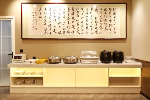 锐思特逸致酒店(高阳商贸大街店)