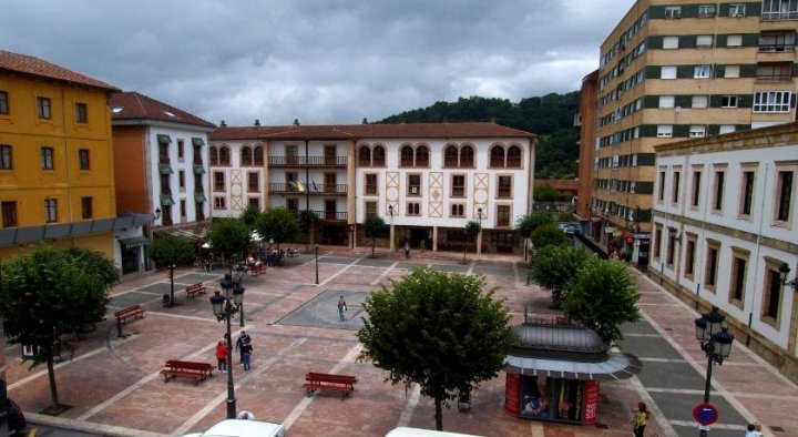 市政厅广场旅馆(Pensión Plaza del Ayuntamiento)