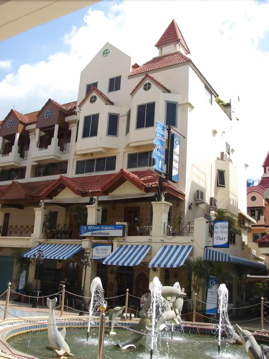 普吉岛芭东蓝海豚酒店(Blue Dolphin Phuket Patong)