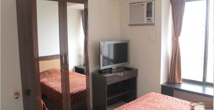 Sai Services Apartment Oshiwara