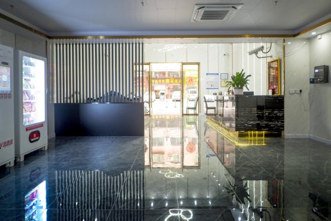 翁源龙鹏大酒店