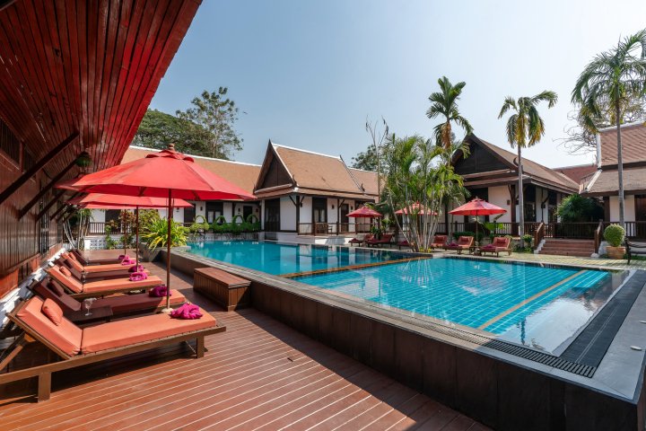 素可泰莱根达度假酒店(Legendha Sukhothai Resort)