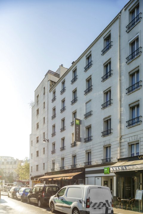 巴黎埃菲尔铁塔康布罗纳宜必思尚品酒店(ibis Styles Paris Eiffel Cambronne)