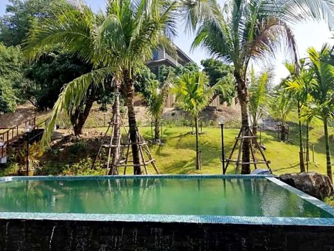 坦布里度假村(Thanburi Resort)