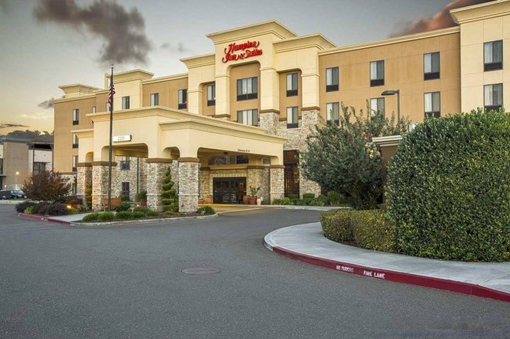 汉普顿旅馆&套房酒店萨克拉门托 - 艾克格罗夫中拉古纳I-5(Hampton Inn & Suites Sacramento-Elk Grove Laguna I-5)
