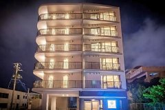 喜璃愈志公寓 58 号路线度假村(GLOCE Condominium Resort Chatan Route58)