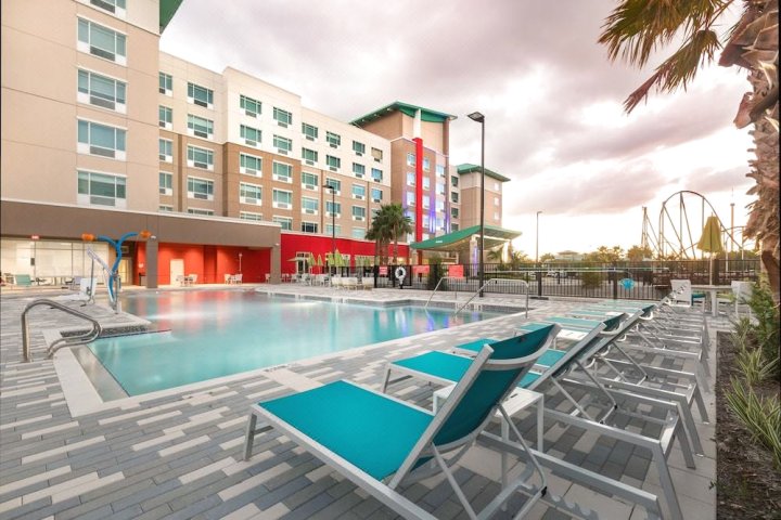 奥兰多海洋世界酒店(Holiday Inn Express & Suites - Orlando at Seaworld, an IHG Hotel)
