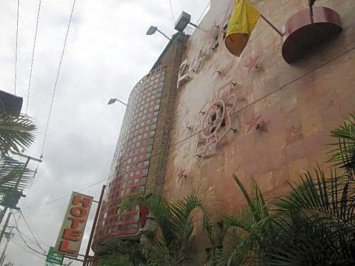 里尔阿兹台克酒店(Hotel Real Azteca)