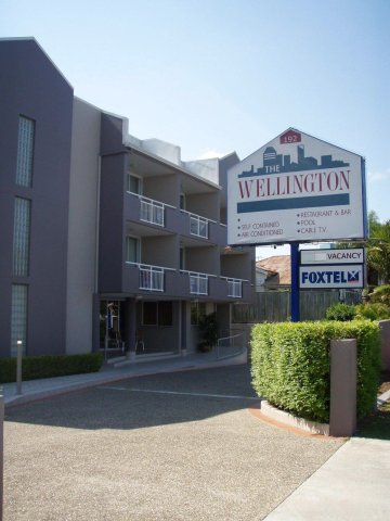 惠灵顿公寓酒店(The Wellington Apartment Hotel)