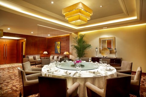 西安索菲特人民大厦(钟鼓楼五路口地铁站店)