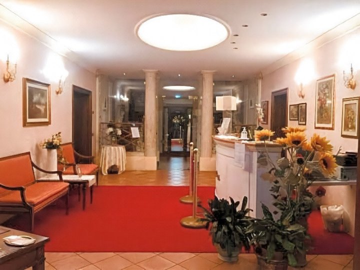 罗吉亚酒店(Hotel La Loggia)