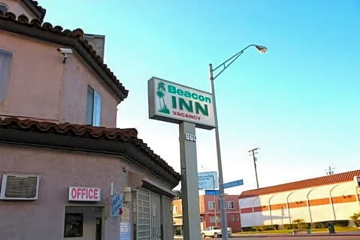 灯塔汽车旅馆(Beacon Motel)