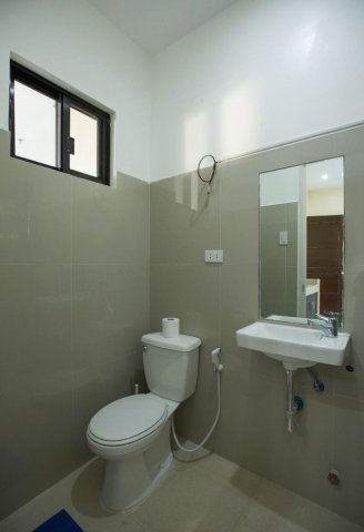 宽敞私人公寓劳伦萨住宅酒店(Spacious Private Apartment at Laorenza Residences)