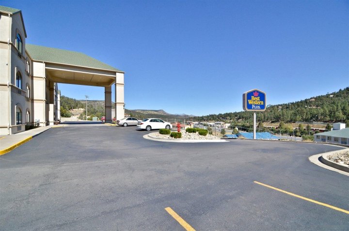 鲁伊多索贝斯特韦斯特酒店(Best Western Plus Ruidoso Inn)