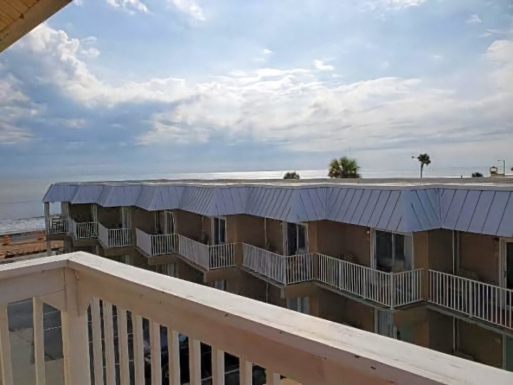 托帕汽车旅馆 - 弗拉格勒海滩(Topaz Motel - Flagler Beach)