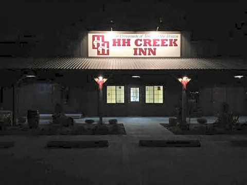 HH 溪边旅馆(HH Creek Inn)