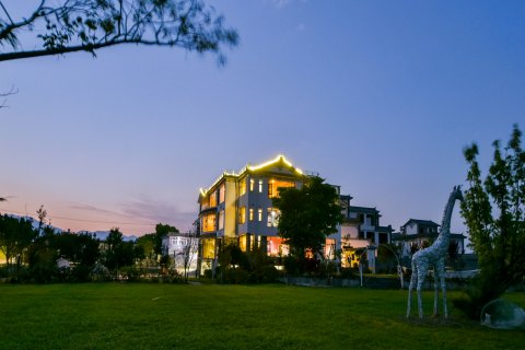 云南之心·悠然书苑境地美宿(大理洱海才村店)