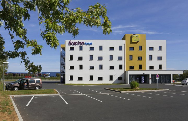布卢瓦First Inn酒店(First Inn Hotel Blois)