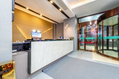 秦煌酒店(西安兵马俑东三叉地铁站店)