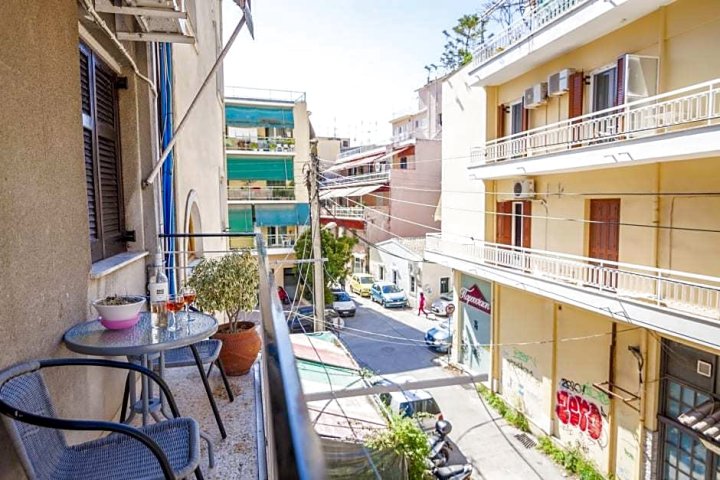 康奈克克基拉岛中心舒适公寓酒店(Cosy Apartment in The Heart of Corfu)