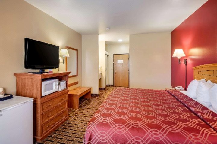 拉伯克 I-27 伊克诺旅馆(Econo Lodge Lubbock I-27)