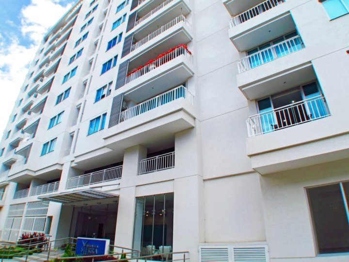 苏活时尚公寓酒店 - 附阳台 SMR261A(Apartamentos SOHO Style - Con Balcón SMR261A)