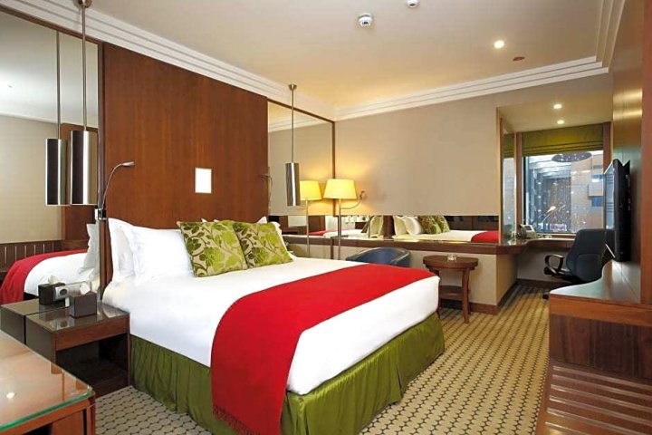 利雅得民哈尔皇冠假日酒店(Crowne Plaza Hotel Riyadh Minhal, an IHG Hotel)