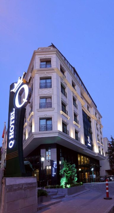 Q 酒店(Q Hotel)