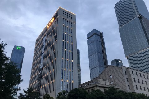 西安亚丁湾羽安酒店(丈八一路地铁站)