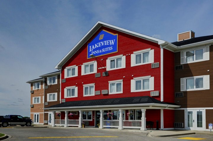 布兰顿 - 湖景套房酒店(Lakeview Inns & Suites - Brandon)