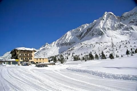 多洛米蒂酒店(Hotel Dolomiti)