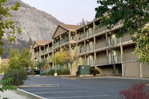 优胜美地景观酒店(Yosemite View Lodge)