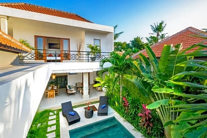 巴厘岛水明漾品诺公寓(Pino Residence Seminyak Bali)