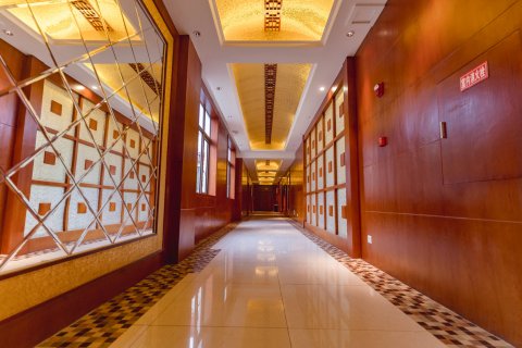 若尔盖黄河第一湾大酒店