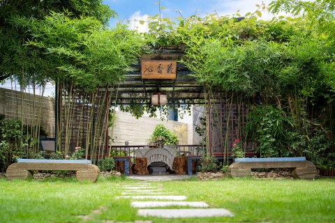 揽胜阁酒店(阳朔遇龙河店)