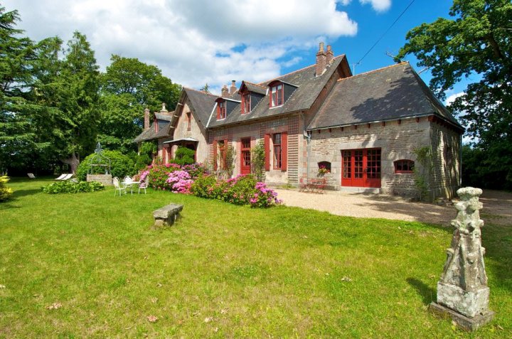 科利奥乐小庄园住宿加早餐旅馆(Le Petit Manoir de Kériolet)