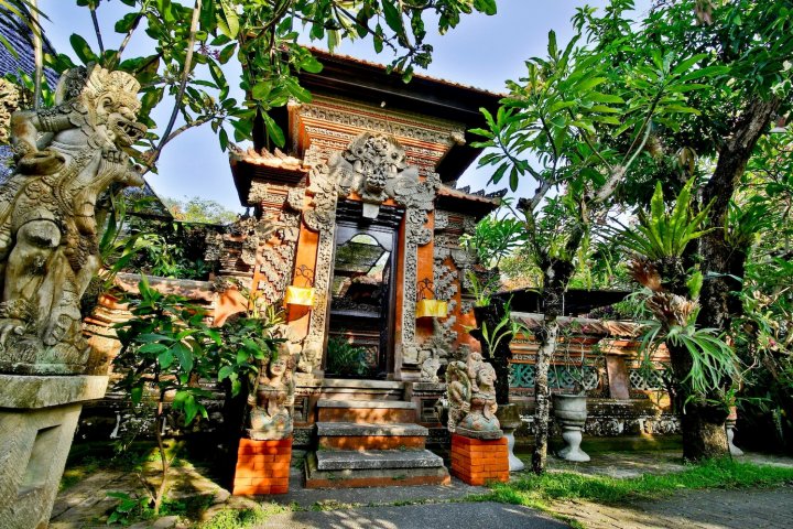 塔曼哈鲁姆小屋酒店(Taman Harum Cottages)