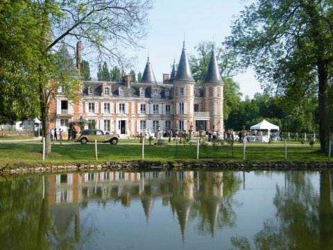 德拉普拉姆塞瑞城堡酒店(Chateau de la Plumasserie)