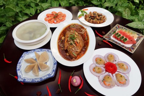 三亚湾皇冠假日度假酒店