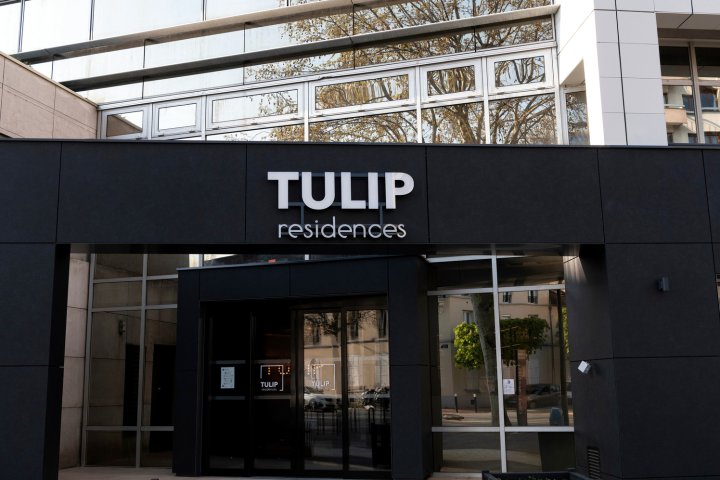 桥连城郁金香住宅(Tulip Residences Joinville-Le-Pont)