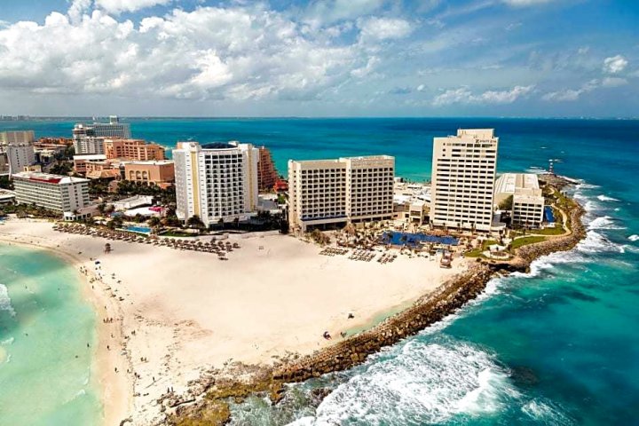 AM度假酒店(Dreams Cancun Resort & Spa - All Inclusive)
