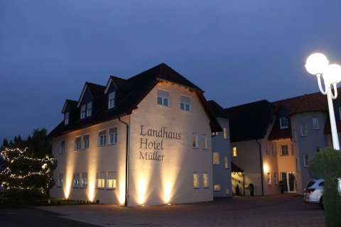 穆勒兰德豪斯饭店(Landhaus Hotel Müller)