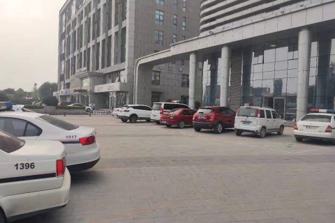 海源商务酒店(保定定兴汽车站店)