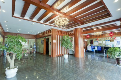 凤台拉菲假日酒店